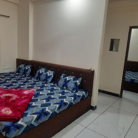 Hanumant Kripa Geust House Only For Family Ujjain Buitenkant foto
