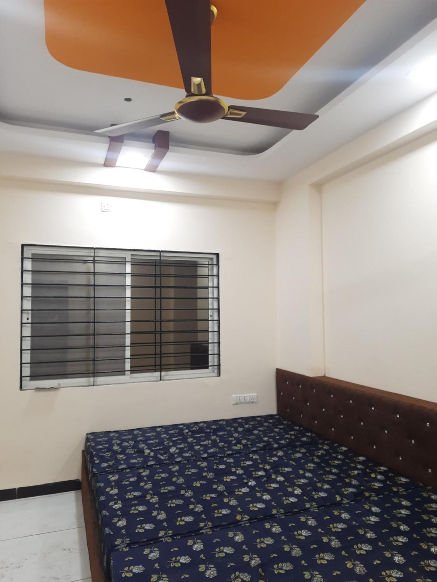 Hanumant Kripa Geust House Only For Family Ujjain Buitenkant foto